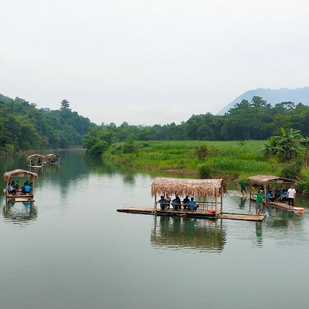 Thai House Pu Luong - Century Old Stilt House With Terrace Views Huong Ba Thuoc Exteriör bild