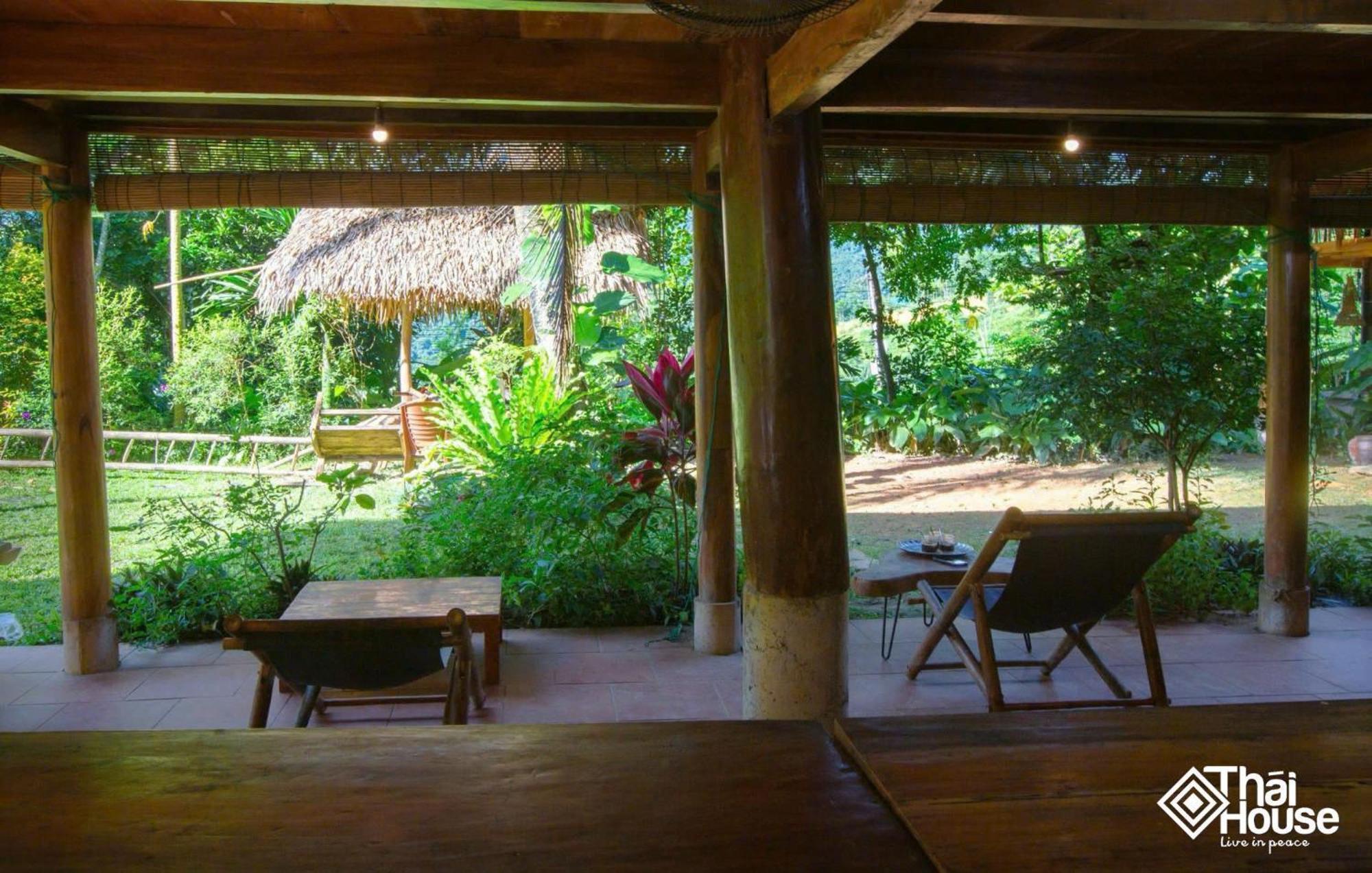Thai House Pu Luong - Century Old Stilt House With Terrace Views Huong Ba Thuoc Exteriör bild