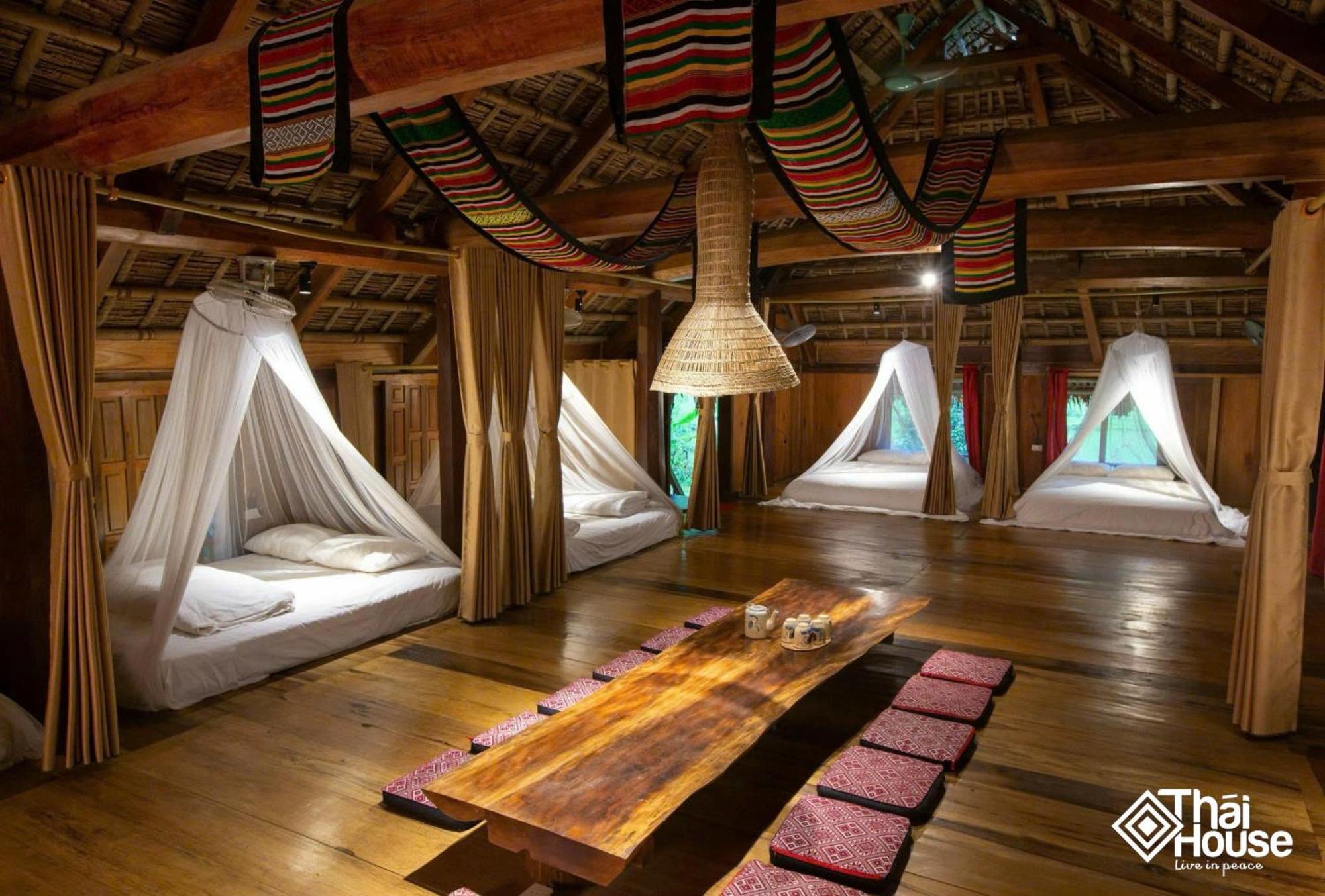 Thai House Pu Luong - Century Old Stilt House With Terrace Views Huong Ba Thuoc Exteriör bild